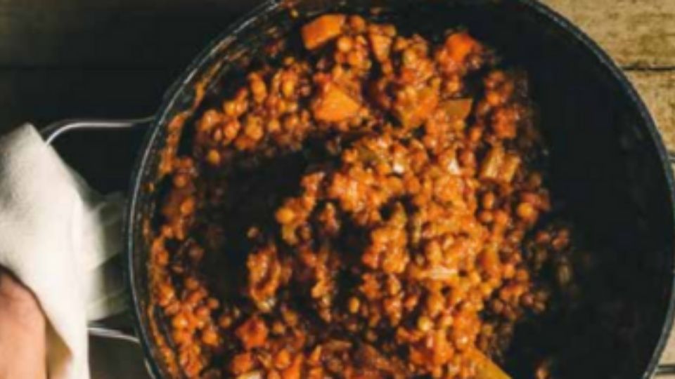 smoky-slow-cooker-lentil-chilli